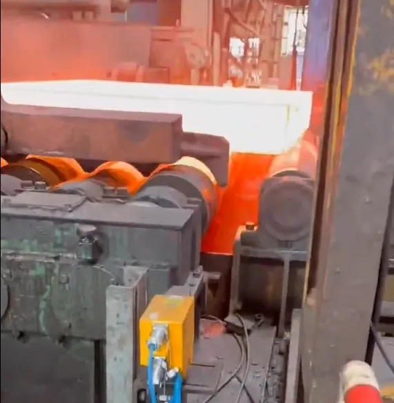 Medium thick plate slab position detection, laser rangefinder